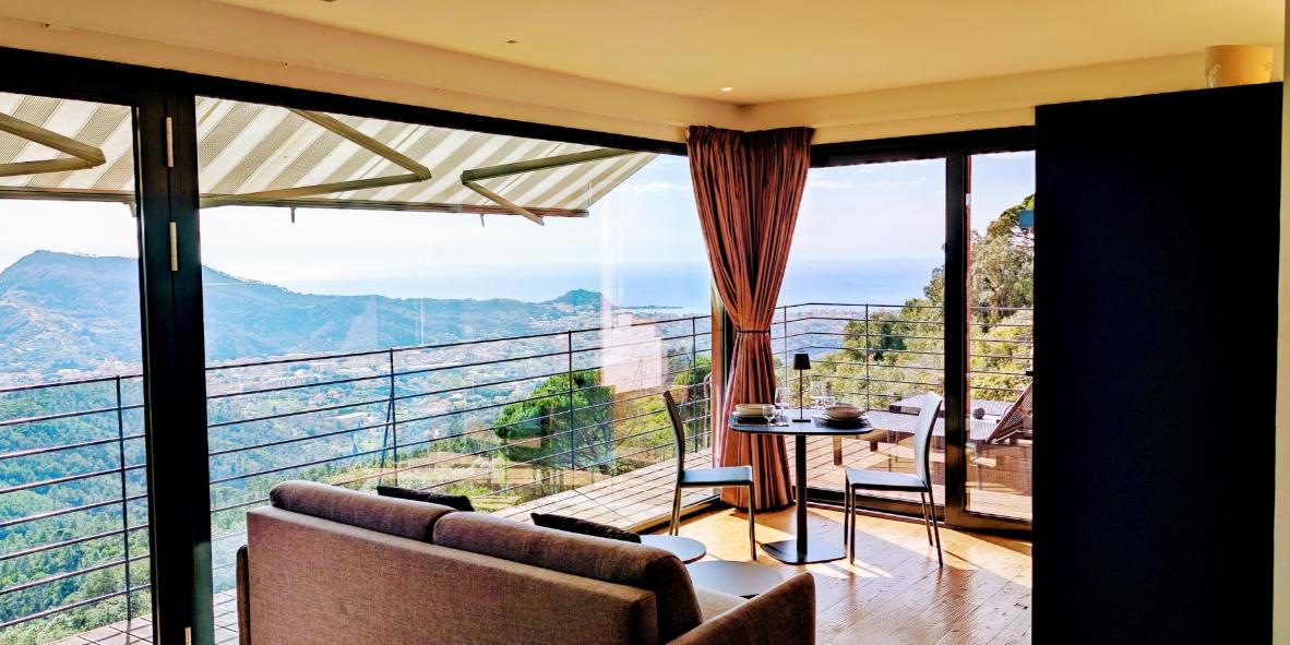 Fill your days with warm sun and stunning views of Italy’s picturesque Cinque Terre