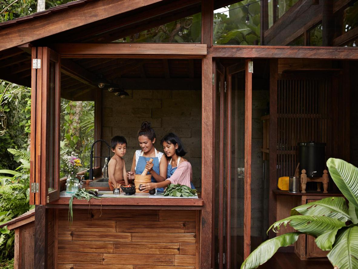 Enrich your life with a cookery course in Vietnam