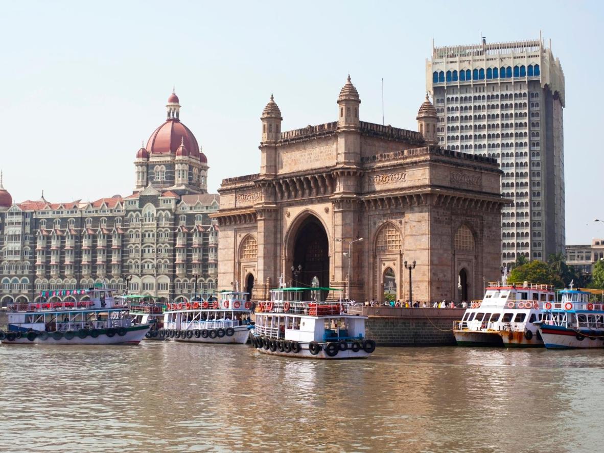 See the Gateway of India, a Mumbai monument built in the early 20th century