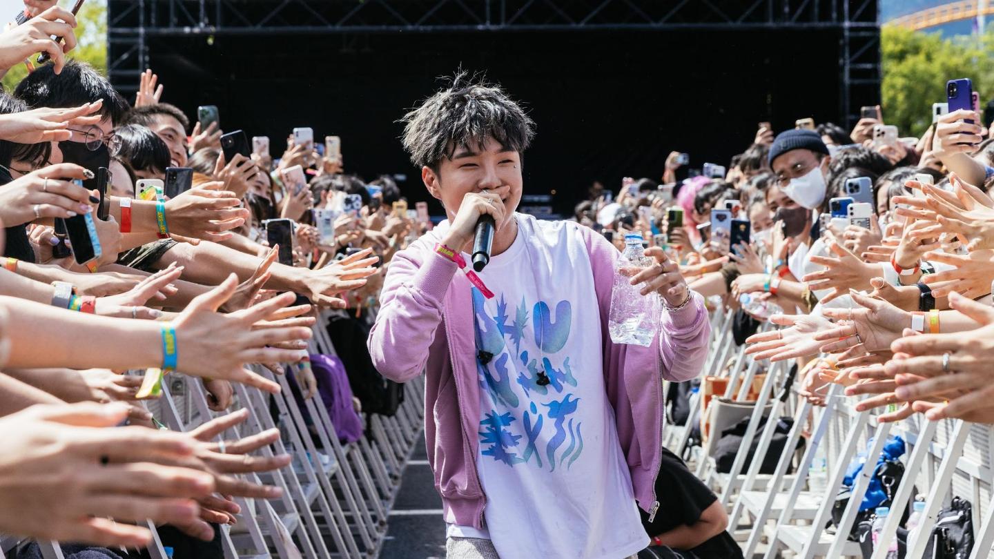 The energy is contagious as a performer takes to the crowd at RAPBEAT. (Image credit: RAPBEAT 2023)