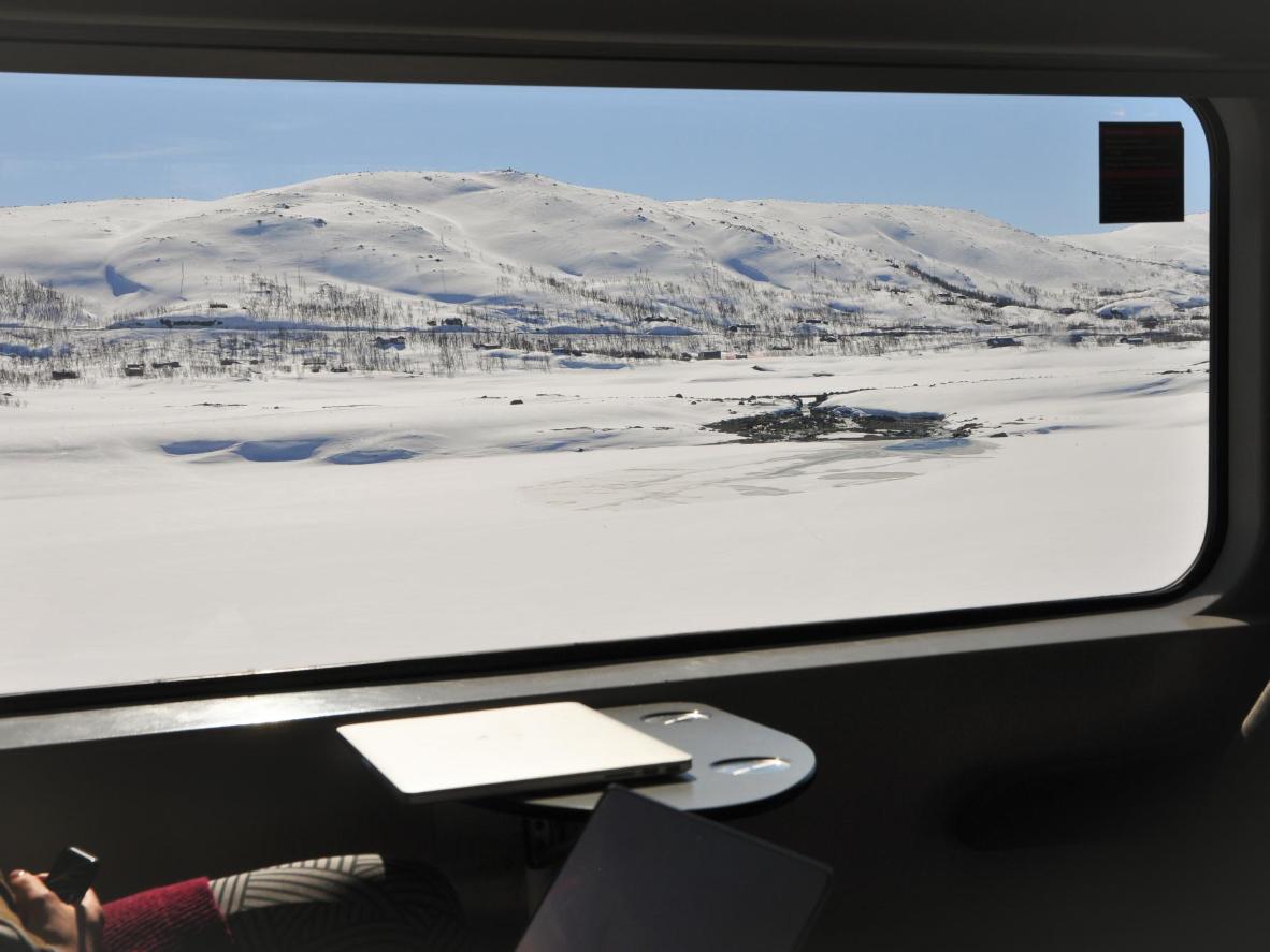 Zachwyć się dziewiczą przyrodą Norwegii, podróżując pociągiem z Oslo do Bergen