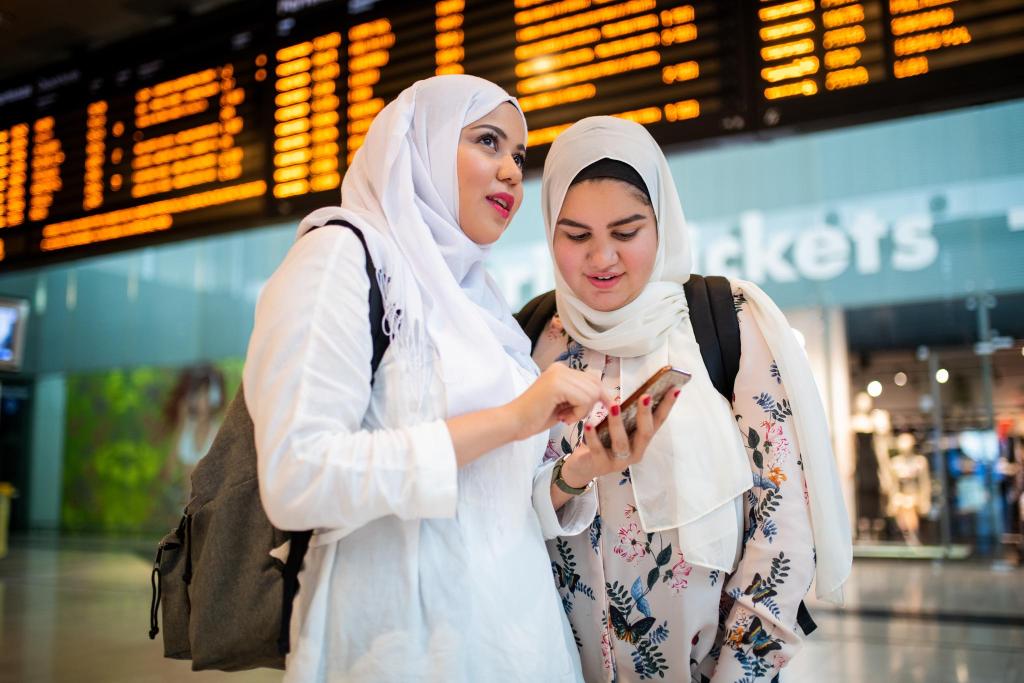 How to Navigate an Airport Like a Pro: From Check-in to Arrivals 