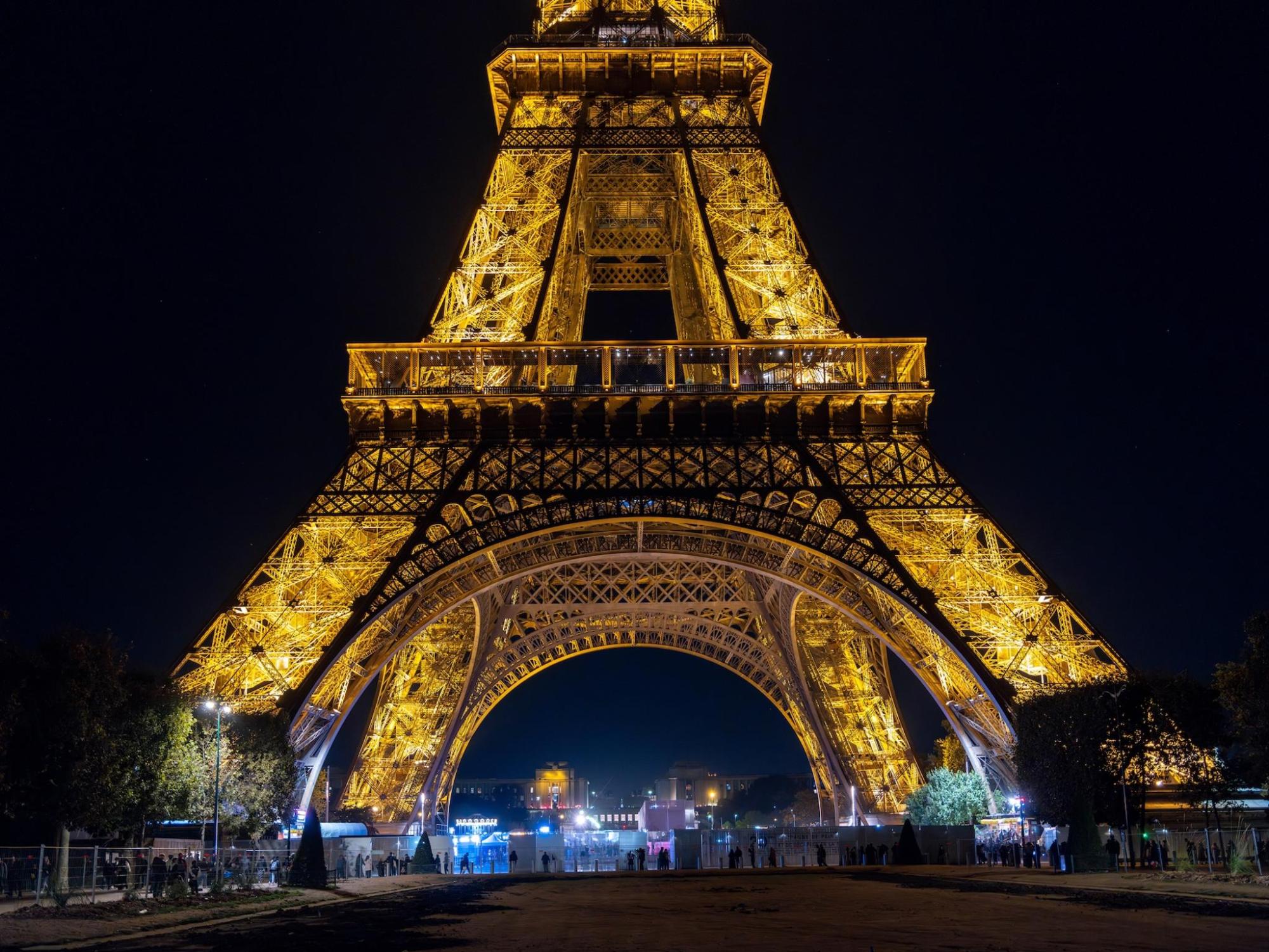 The bottom of the Eiffel Tower light up 