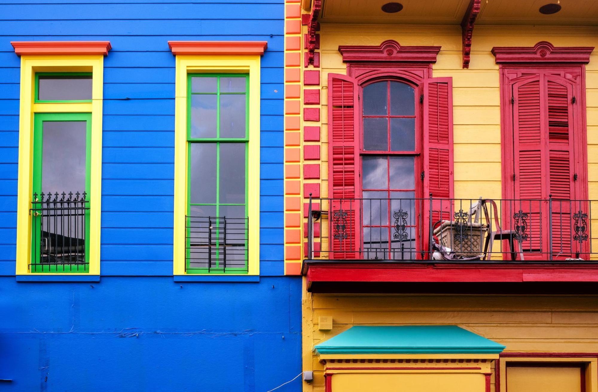 Colourful blue, red and yellow houses on the French Quarter