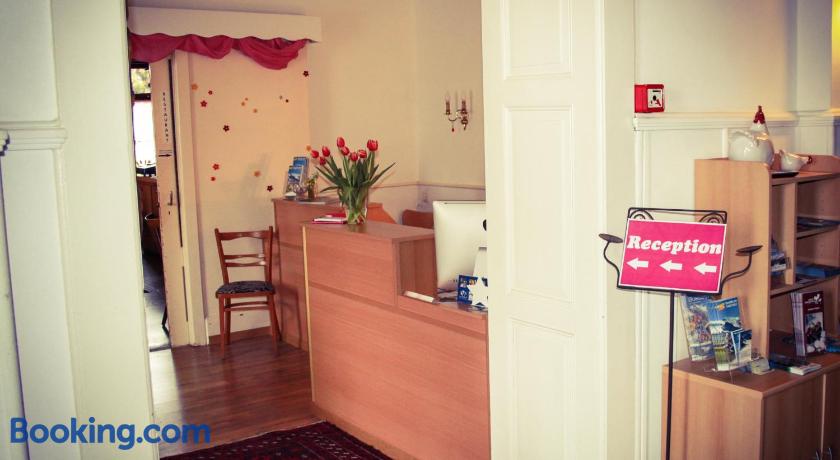 BASICROOMS HOTEL by null