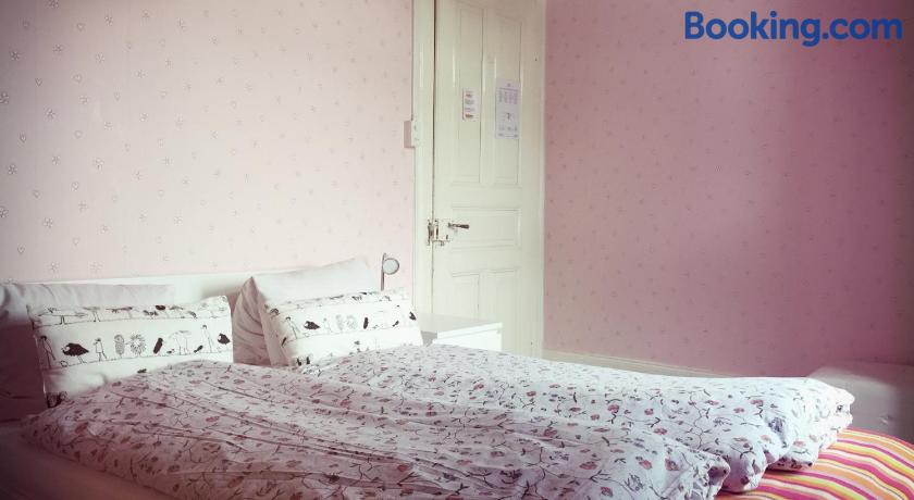 BASICROOMS HOTEL by null