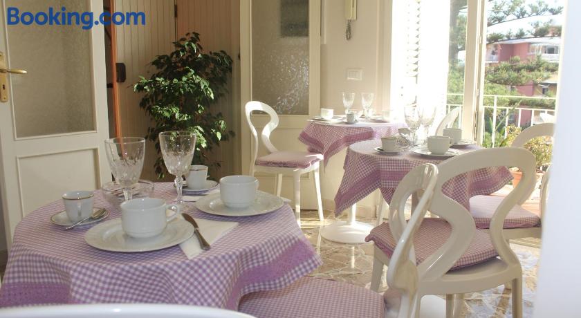 "Il Giglio Bianco" Sorrento B&B by null