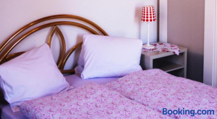 BASICROOMS HOTEL by null