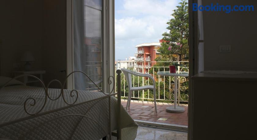 "Il Giglio Bianco" Sorrento B&B by null