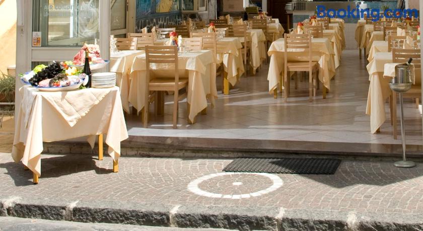 Hotel Da Raffaele by null