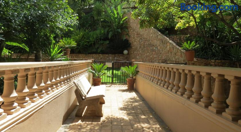 Eagles Rock Guest House image