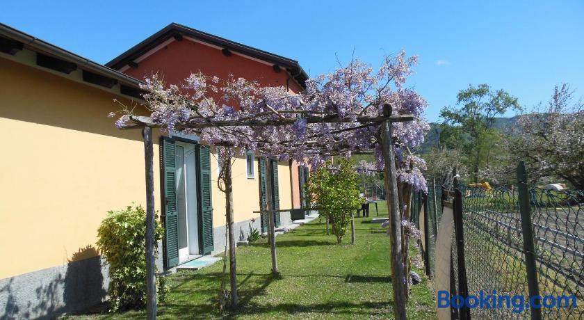 Agriturismo Le Giare - Residence vicino al mare, con piscina image