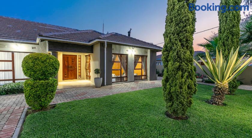 Orchid Luxury Boutique Guesthouse image
