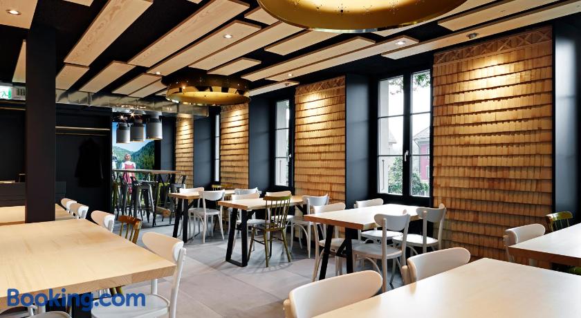 Café Tivoli Châtel-Saint-Denis by null