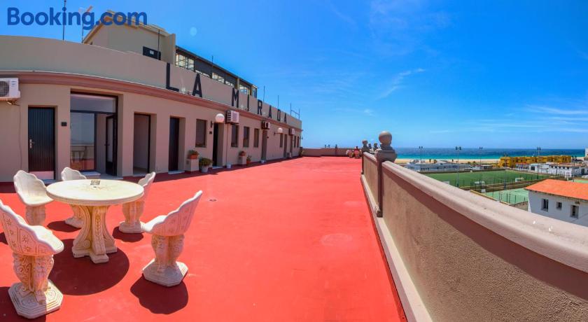 Hotel La Mirada by null