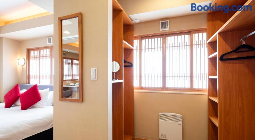 Niseko Lodge by null