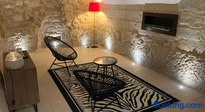 Idomeneo 63 B&B by null