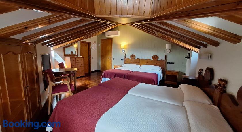 Hotel Aragüells Benasque by null