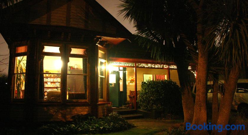 Chester Street Backpackers Long Term Accommodation - BBH by null