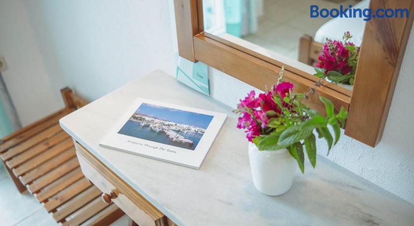 Pavlos Place by null