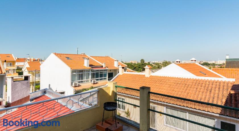 Lisbon South Bay Rooms image