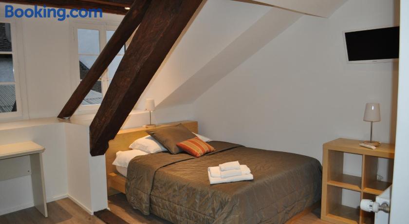 Hôtel-Restaurant Le Raisin by null