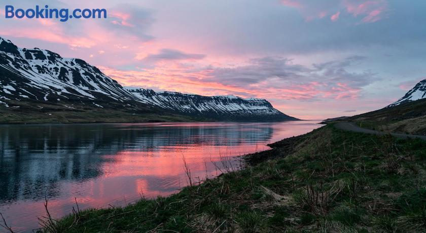 Hafaldan Old hospital hostel- Seydisfjordur by null