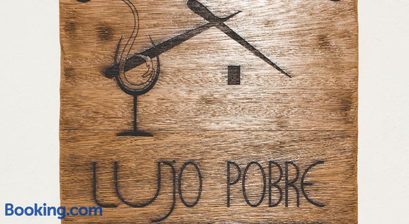 Boutique House Lujo Pobre by null
