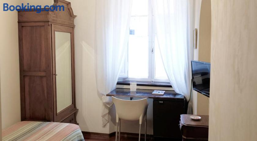 Locanda Borgonuovo - Ferrara Bed and Breakfast by null