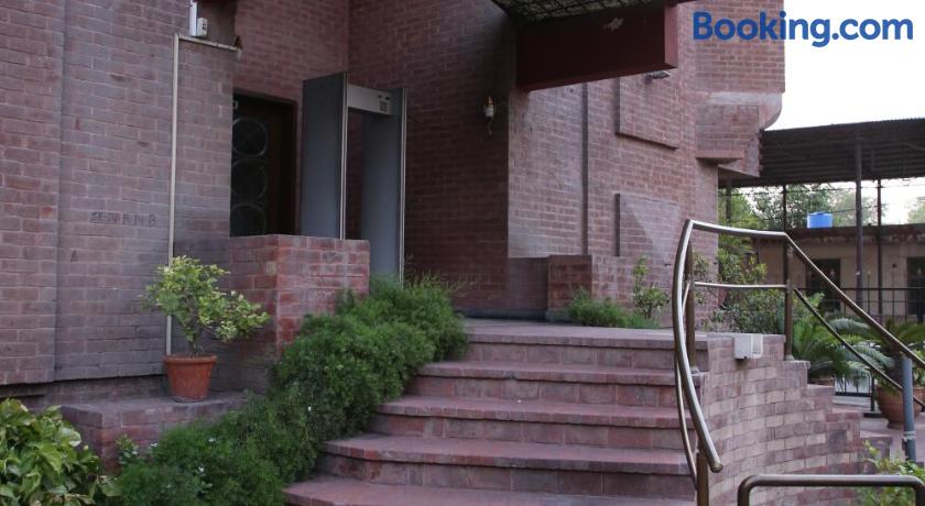 Carlton Tower Hotel Lahore by null