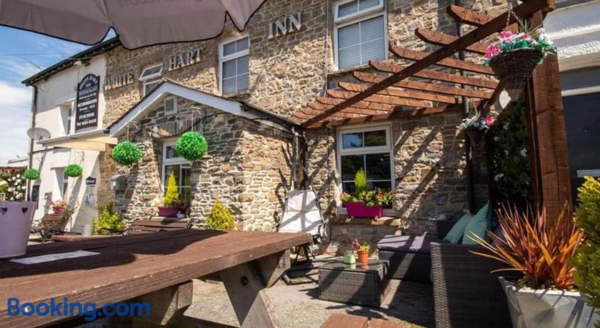 White Hart Inn by null
