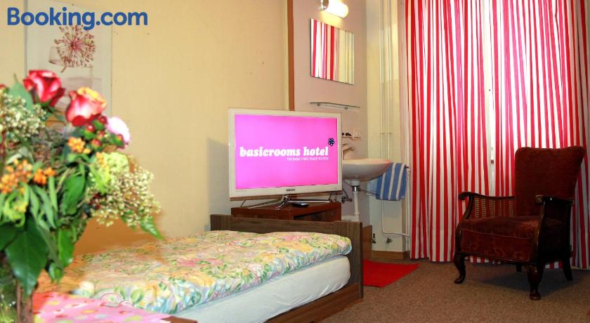BASICROOMS HOTEL by null